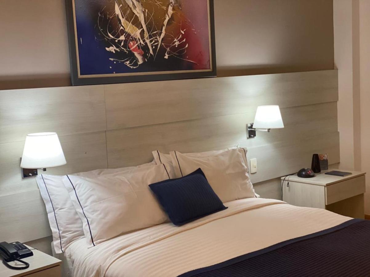 Camaçari Plaza Hotel Extérieur photo