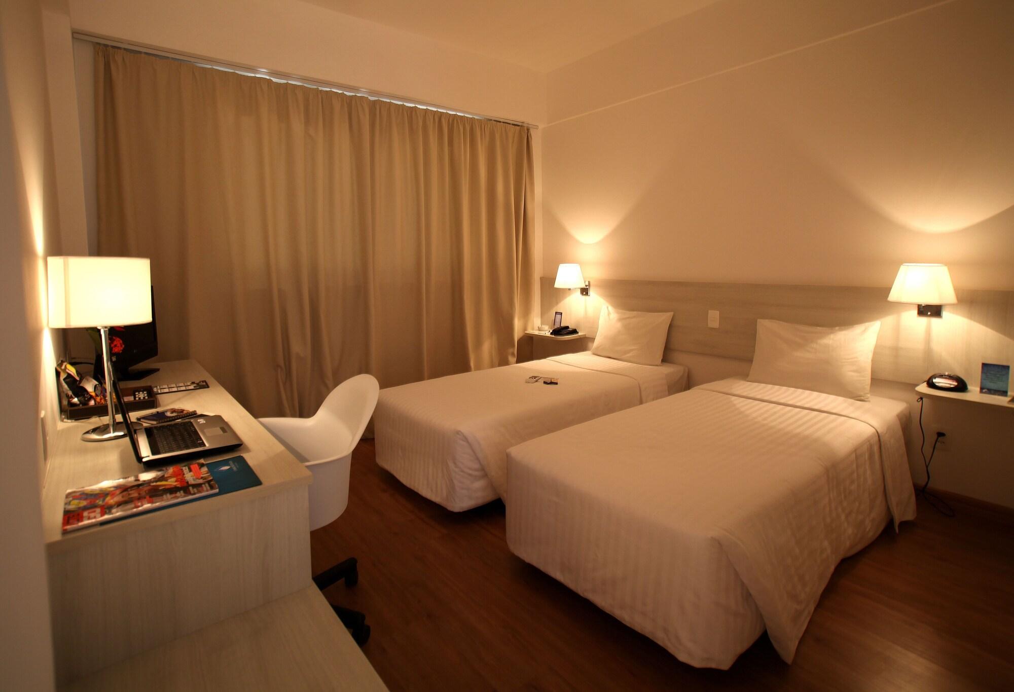 Camaçari Plaza Hotel Extérieur photo